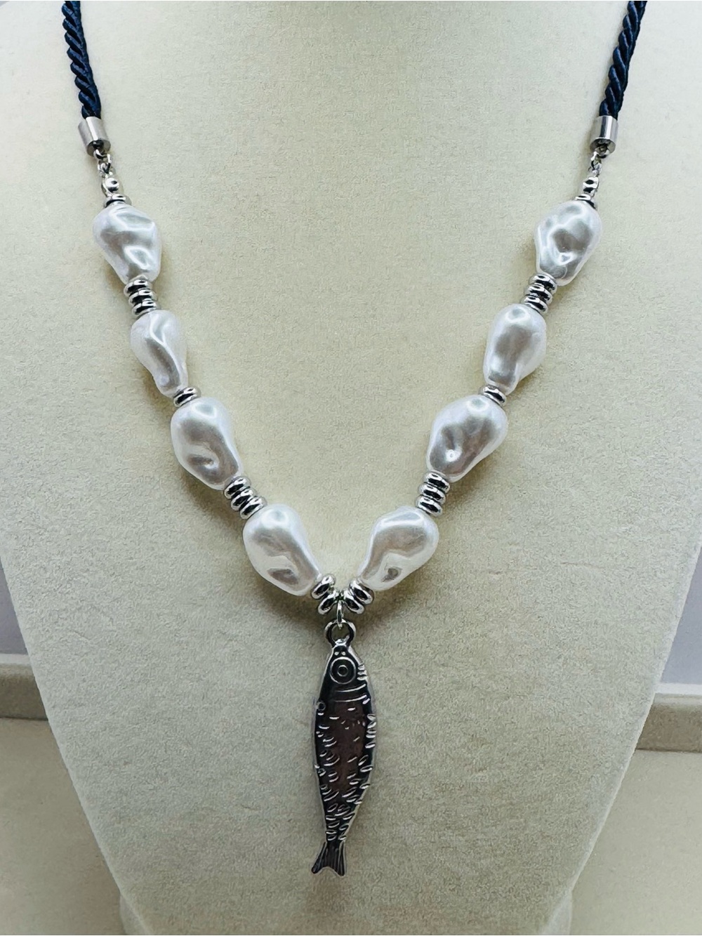 Mayamar Pearl Bead Necklace with Silver Fish Pendant NEW